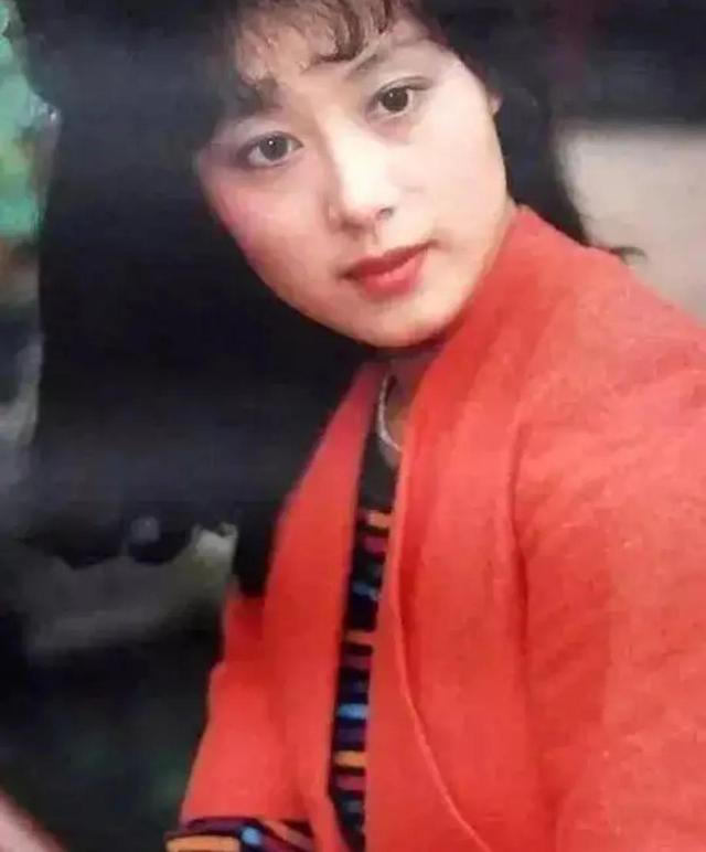 周里京、吴玉芳主演的电影《人生》,陈晓、李沁能超越吗?