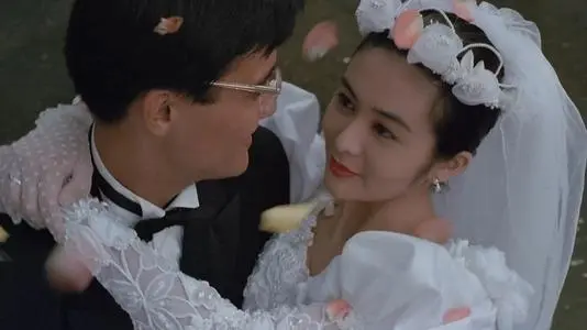 关之琳30年前这部经典,仅仅上映了7天,与梁家辉演绎“人鬼情”