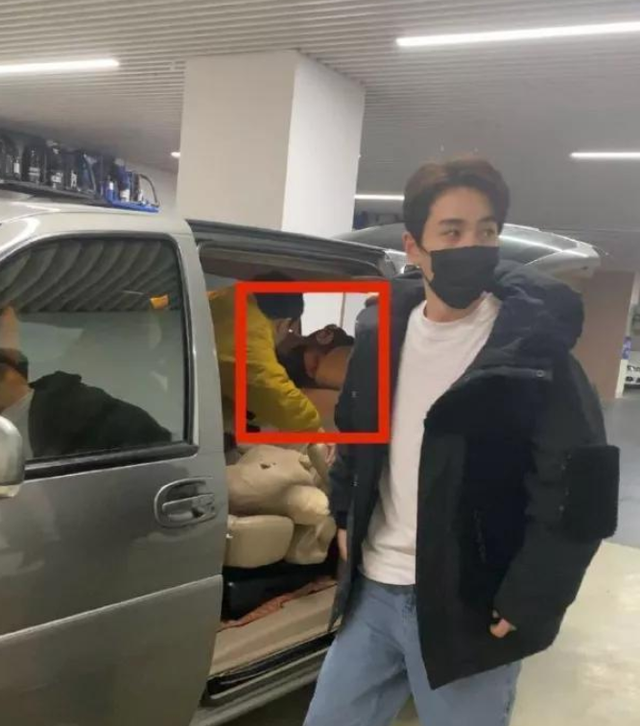 曝朱一龙与18线演员相恋,陪女友打游戏还当众牵手?工作室辟谣
