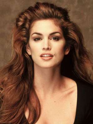 辛迪克劳馥图片(美到老的辛迪·克劳馥：和富豪老公相守23年，为叛逆的儿女伤脑筋)