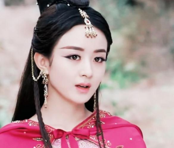 同是出演魔女,陈钰琪,唐嫣,赵丽颖,都没她惊艳