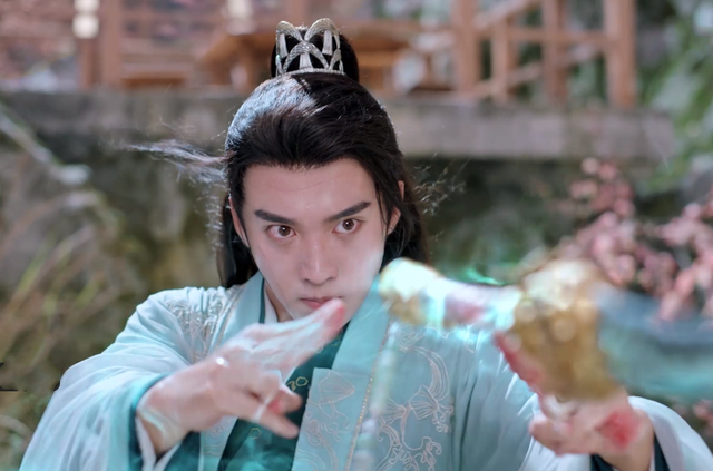 《重紫》喜欢重紫的六人,慕玉、卓昊、秦柯惨死,魔尊亡月被封印