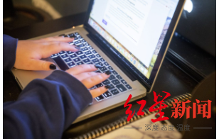 “雇我帮你写作业吧。速度快,可提供无剽窃版论文!”疫情助长美国学生代写服务