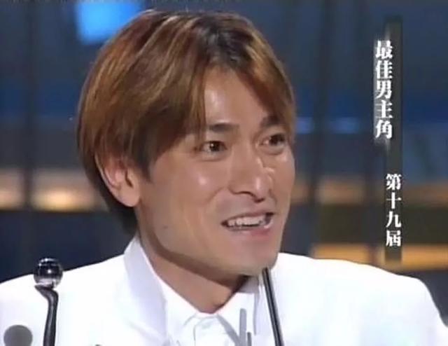2000年,刘德华凭借《暗战》,成为21世纪第一个金像奖影帝