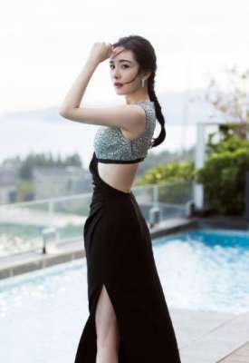 杨幂生图(杨幂穿“假屁股”打造翘臀？生图曝光引争议，为了美很拼了)