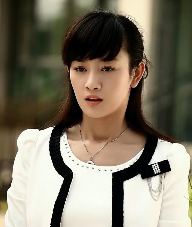 曾经也是美丽明艳,却因整容毁掉一切,这6位女星全是反面案例!