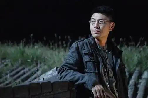 吴其江他长得帅演技好,能叫上他名字的人并不多,网友:早就该火了