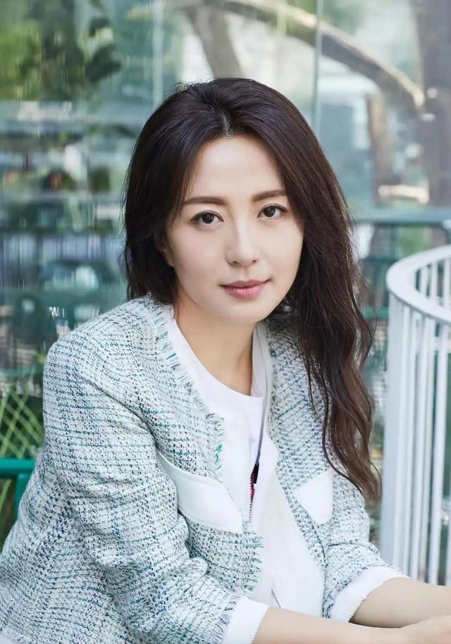 杨童舒:和老公相爱至今,我不是于和伟的老婆,老公是普通商人