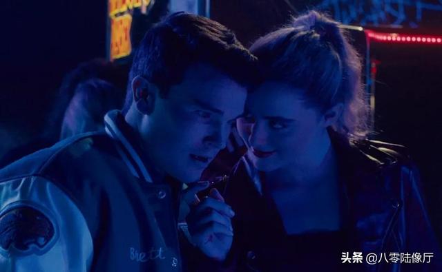 美少女与变态杀人狂灵魂互换,血浆片加恶搞混搭《砍人快乐》