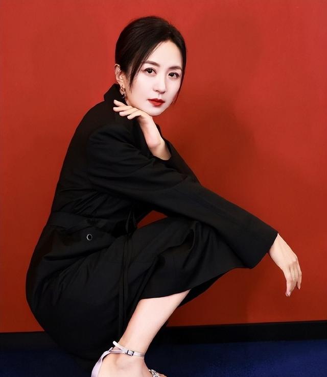 杨童舒:和老公相爱至今,我不是于和伟的老婆,老公是普通商人