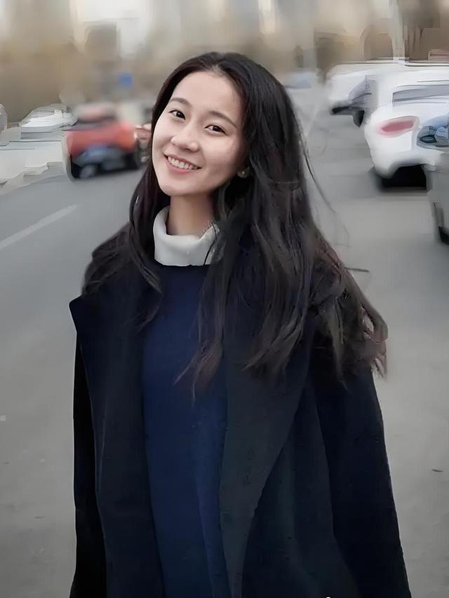 体操女神张豆豆:“挺胸照” 出圈,嫁孙杨的逆袭爱情与事业