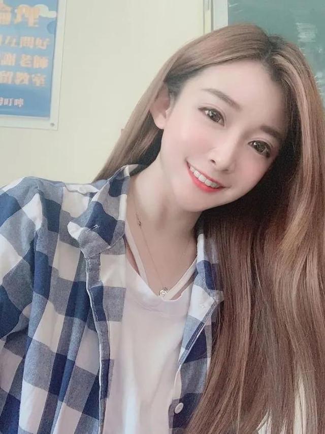 隐藏身份是JKF女,还是台湾大学的老师