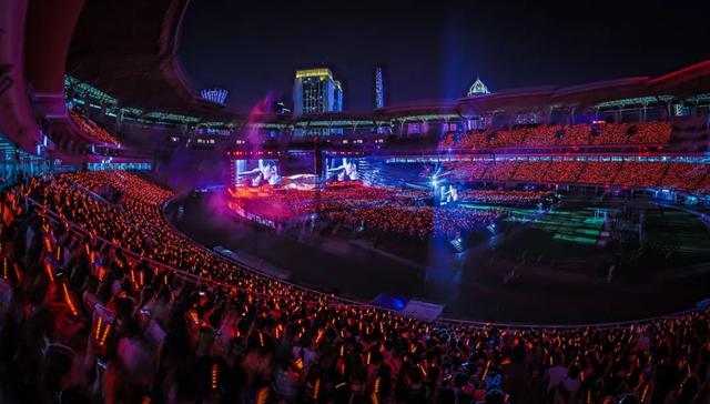 全面开启预售!2023贵阳第一场演唱会,与李荣浩一起「纵横四海」