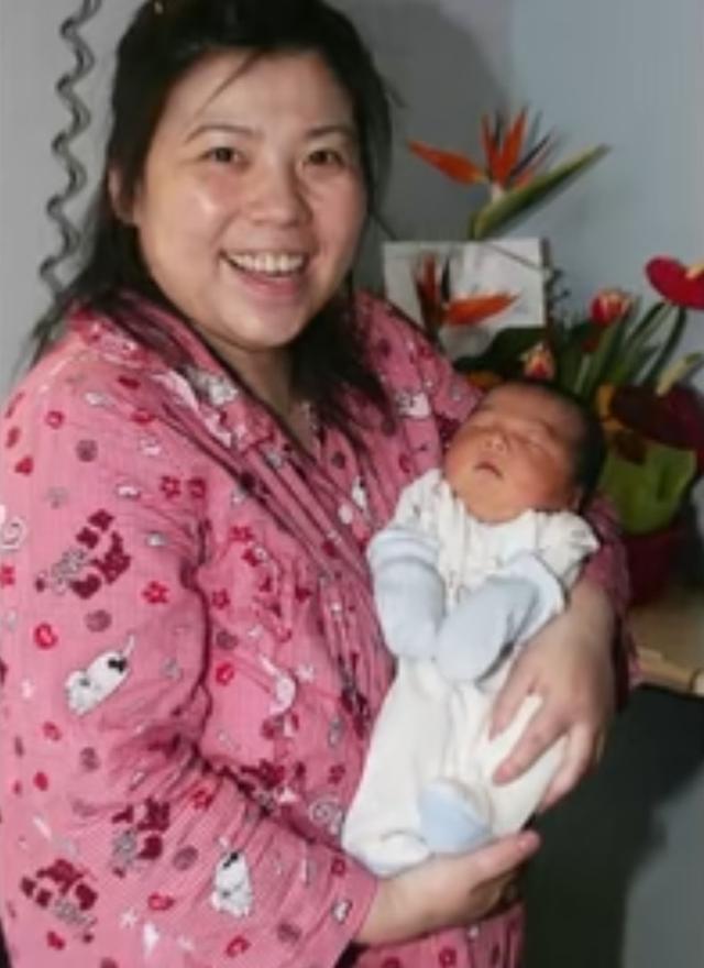 作为邓亚萍之子,“佛系”林瀚铭不被认可!他输球不吃饭,反而得到妈妈肯定,母子俩曾因国籍引发风波