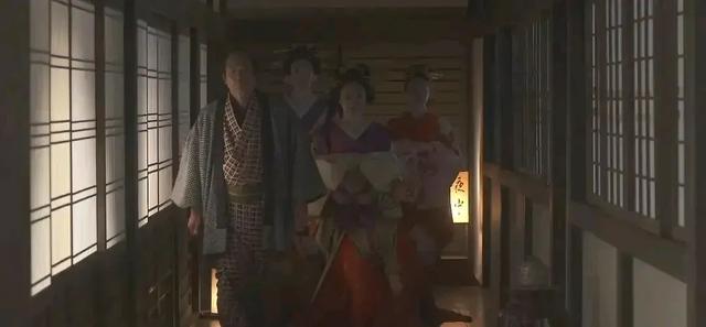 日本大尺度“三级片”【花宵道中】女主的颜值身材谁不迷糊!