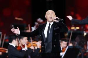 张卫健的歌(张卫健新年录制四大晚会：要给大家好好唱几首歌)