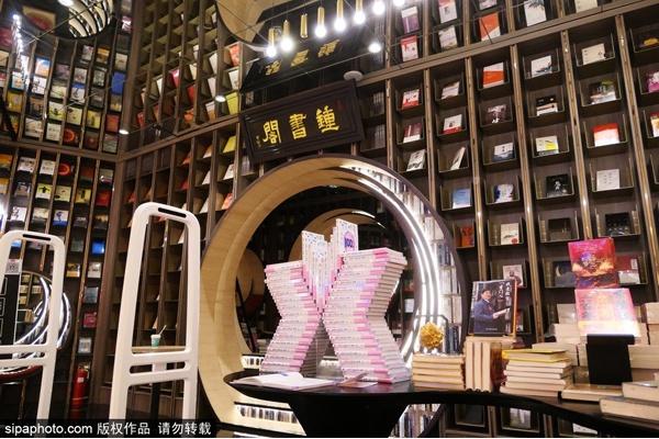 首届北京网红打卡地展播:钟书阁(西单老佛爷店)