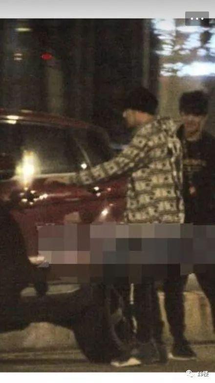 周杰伦,一个爱喝奶茶的胖子!网友把他的歌都改成了“胖”……
