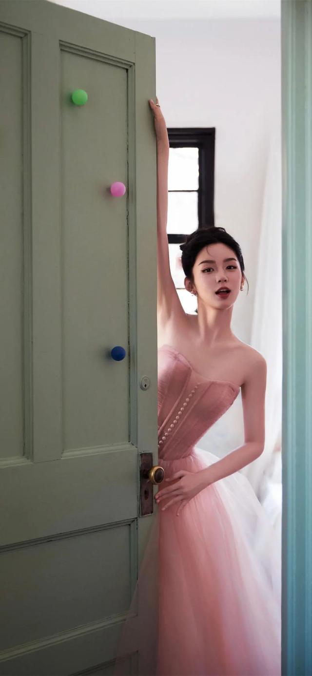 美女写真第111期——周也