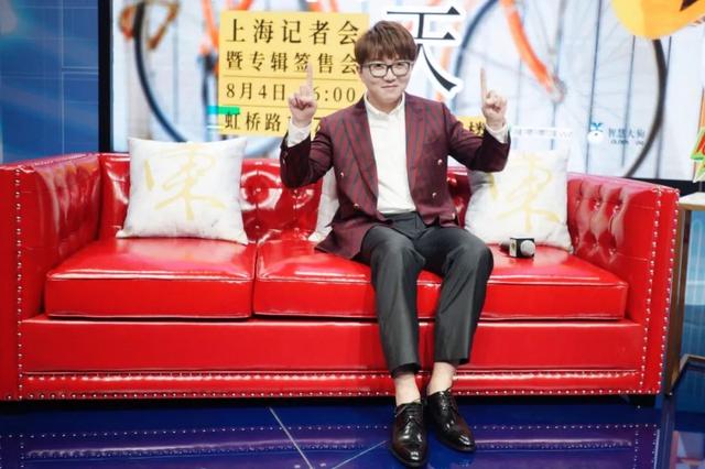 坐上东方风云榜红沙发,毛不易这“平凡的一天”很不平凡~