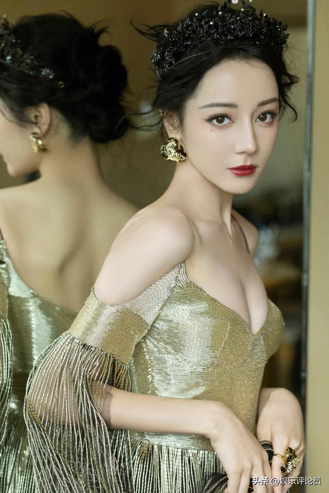 迪丽热巴 翘臀细腰 性感又不失端庄 鎏金神女气质让人倾倒