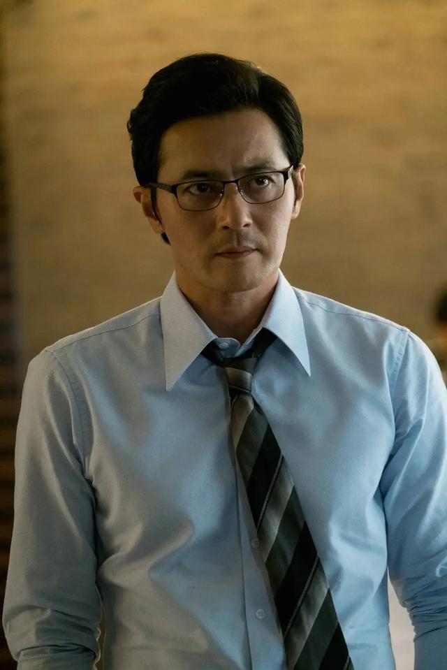 「韩影推荐」韩国犯罪动作电影《VIP》由张东健、李钟硕担任主演