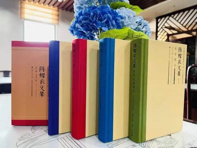 首部纪念《南屏晚钟》作词人的文集,编者来自闵行