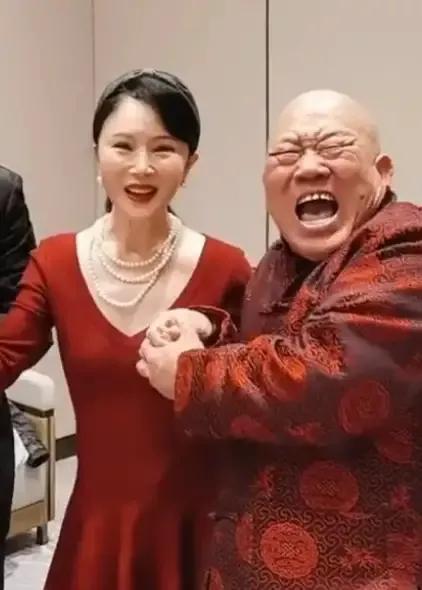 情歌唱将任静,女歌手榜样!凭实力与韦唯抛弃的付笛声住上亿豪宅