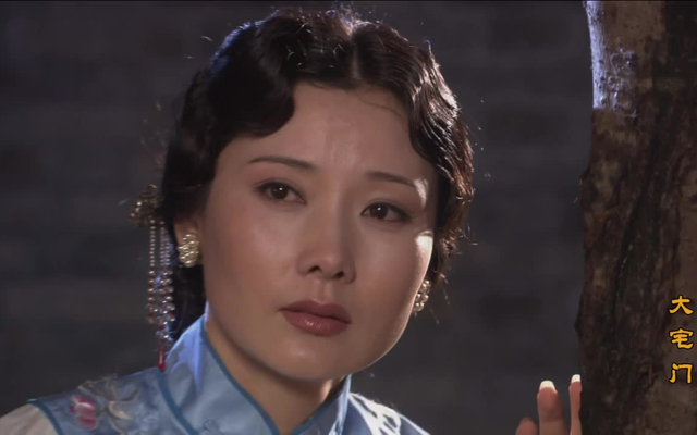 “我白文氏走后不许杨九红戴孝!”为何二奶奶就是看不上杨九红?