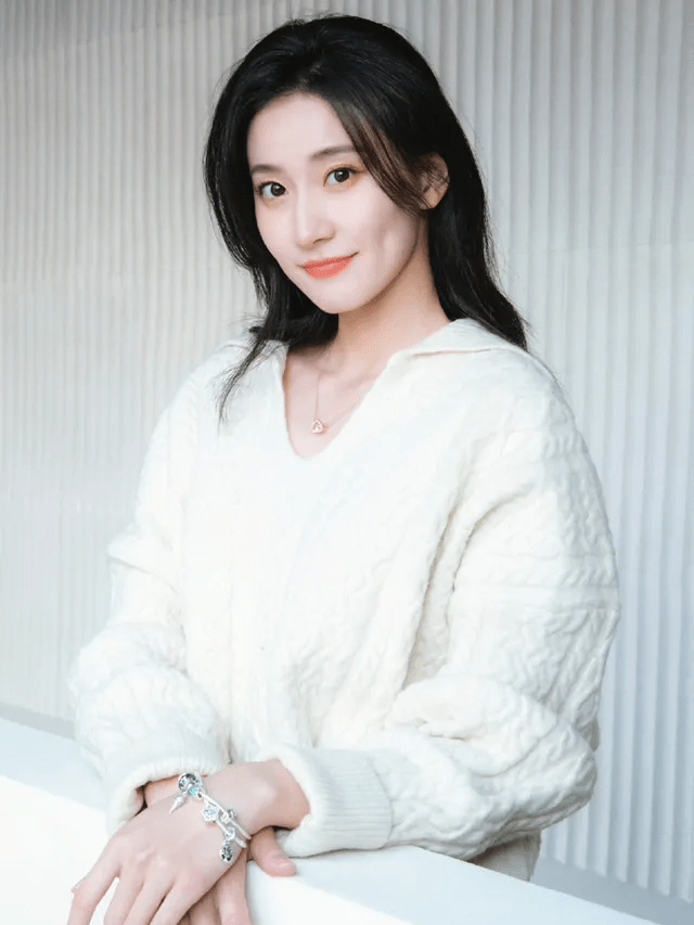 体操女神张豆豆:“挺胸照” 出圈,嫁孙杨的逆袭爱情与事业
