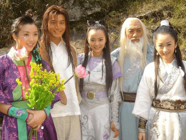 女星黄小蕾:单亲妈妈“闪婚”,她也“闪婚”,而今状况怎样?