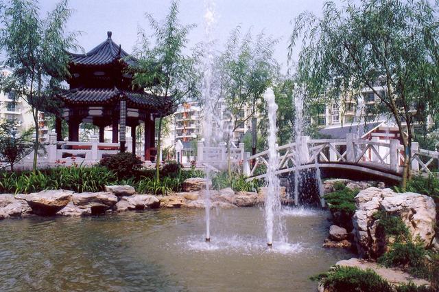 女作家深入武汉最大廉租房小区，写出了一部接地气的长篇小说