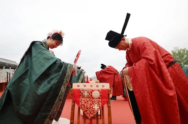 中式浪漫倾城绽放!贵阳孔学堂2024(甲辰)年中华婚礼圆满礼成