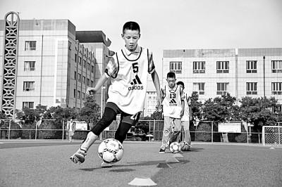 秉奋进之笔,书非凡答卷——师生、专家畅谈六年来的教育改革成效与感受