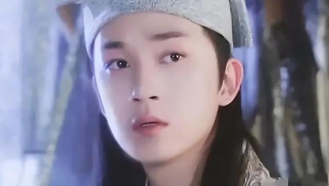 整整12年了,还是没想通,董洁当年为啥要放弃如此优秀的潘粤明