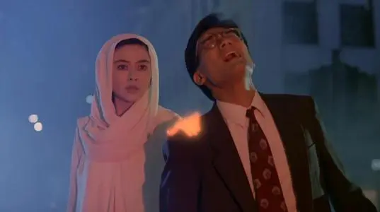 关之琳30年前这部经典,仅仅上映了7天,与梁家辉演绎“人鬼情”
