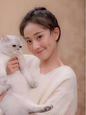 张豆豆挺胸照(体操女神张豆豆：“挺胸照” 出圈，嫁孙杨的逆袭爱情与事业)