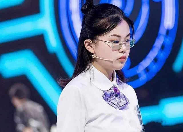 “天才少女”张洗月:婉拒北大,选择清华姚班,她有什么学习秘诀