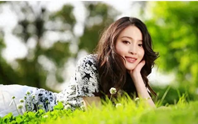 最美潘金莲：25 岁一夜成名，床戏销魂，情趣照曝光