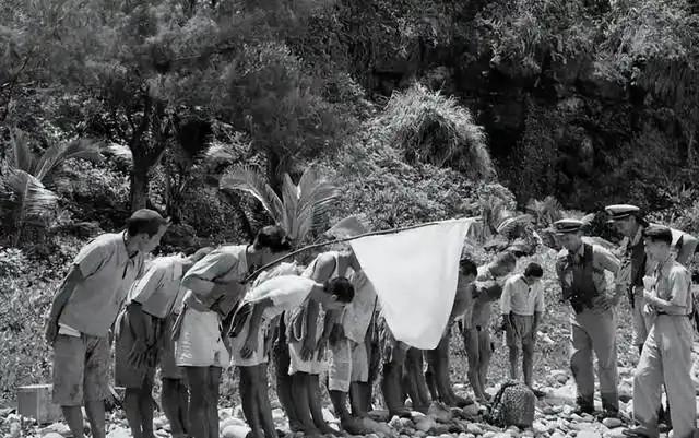 32个男人1个女人被困孤岛6年,1951年营救时仅剩19人,发生了什么
