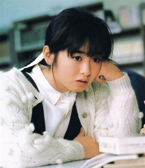 日美魔女齐藤由贵终于离了!出轨已婚医生多年,30年老公黯然离家