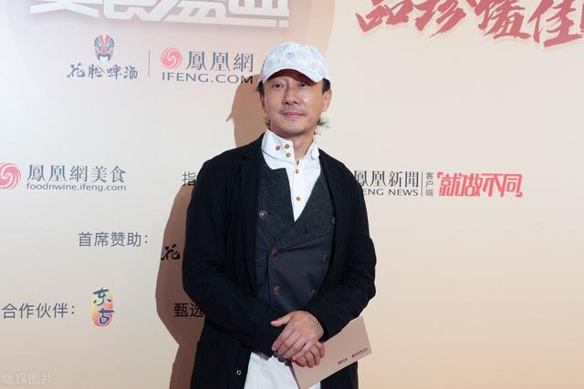 人前老戏骨,人后颠倒黑白,深扒赵立新的荒唐史,比你想得更复杂