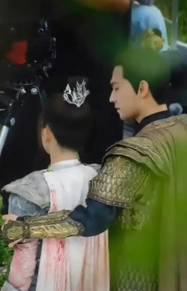 杨洋王楚然恋情曝光,杨洋6任女友皆被扒,网友暗讽这俩人走不远