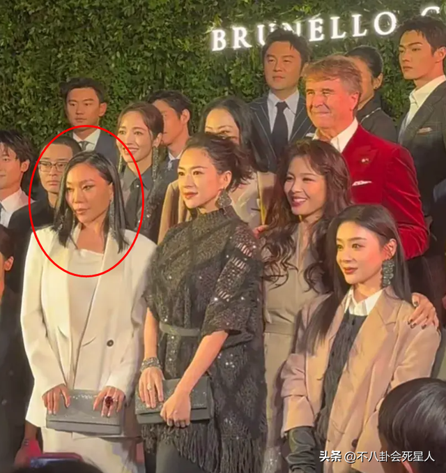 上海这一夜,站在章子怡身边的万宝宝,才是真正的“中国名媛”