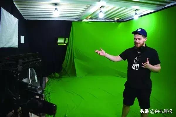18岁就来中国!向李克强总理介绍自己的产品!这个加拿大人在余杭火了