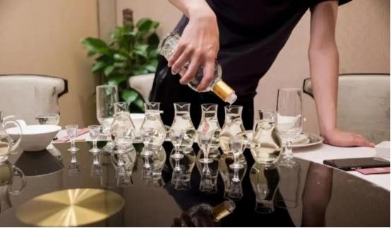 古人讲“酒过三巡，菜过五味”，三巡五味指的啥？又有什么讲究？