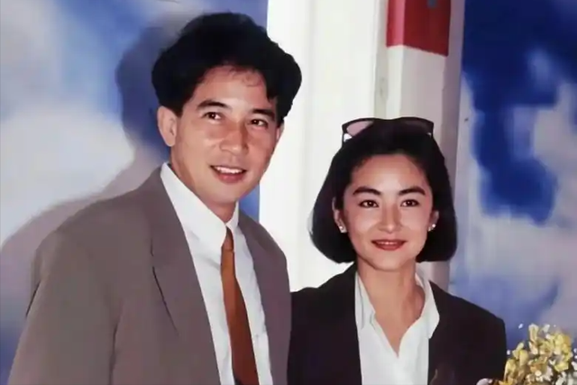 徐克称她是50年一遇美女,发哥对她一见钟情,自己感情却理不清