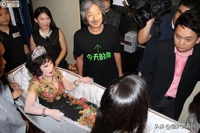 彪悍爱情!香港赛车之父,爱上“鬼脸情妇”,人称“夏蕙宝宝”