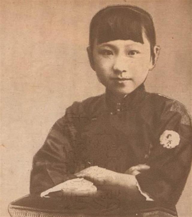 逃离青楼,貌美如花的她,成了“中国电影第一老太婆”