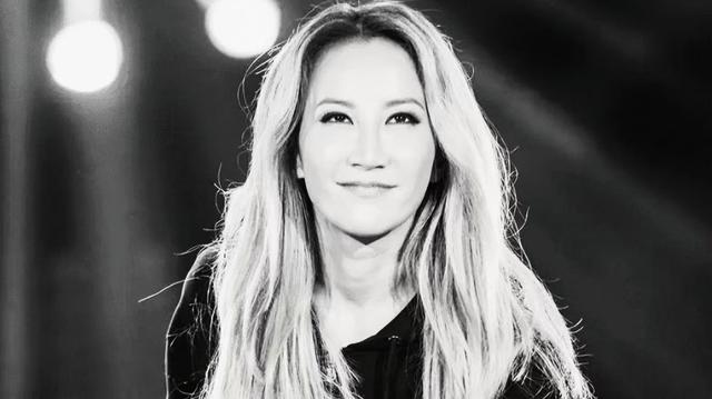 回顾李玟48年:父亲早逝,妈妈曾是北大校花,姐姐也曾因离婚抑郁